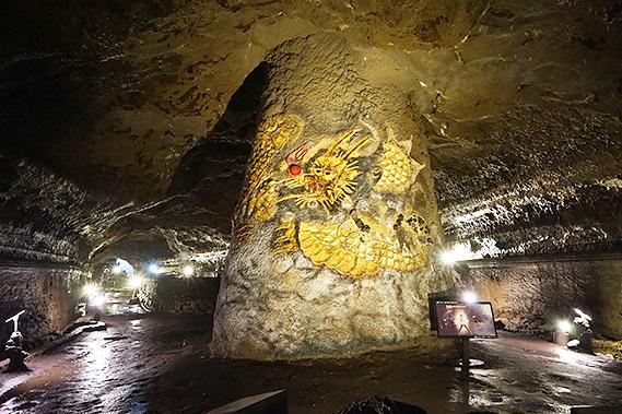 화산 섬 제주의 속살, <화산동굴 여행>