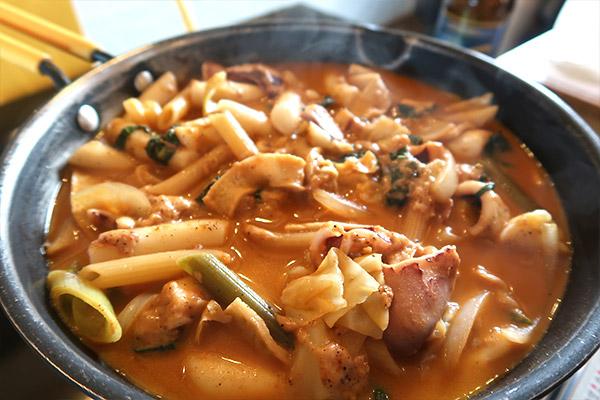 떡볶이 바다에 퐁당 <제주 서쪽 떡볶이 투어>