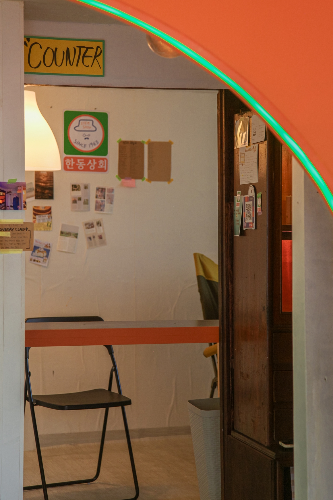 일상의 느긋한 섬에 스며드는 <나를 위한 제주 여행>