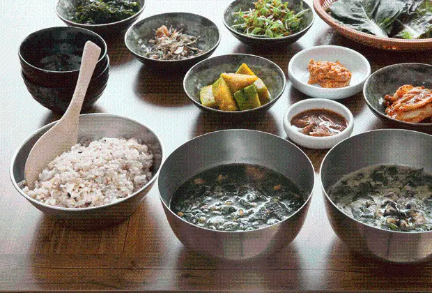 Gaetgeotsi Restaurant (갯것이식당)