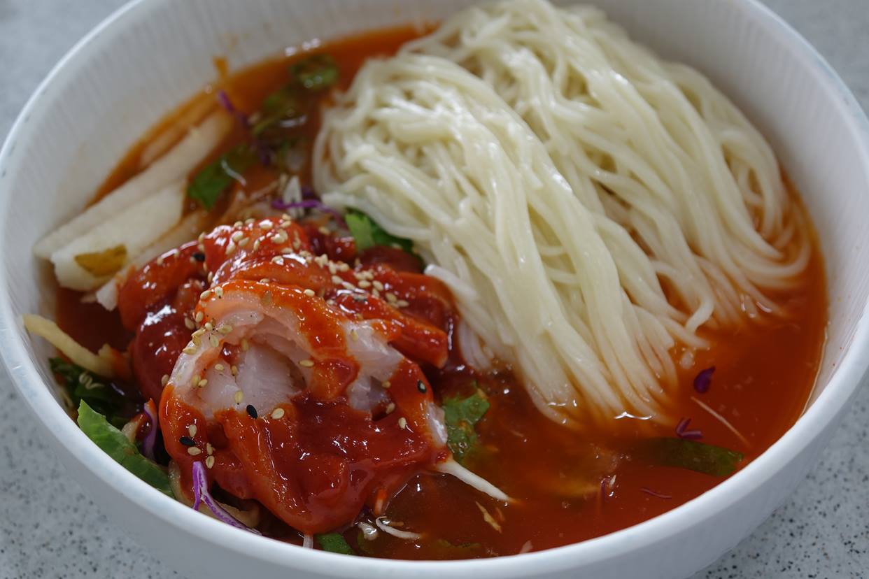 용두암 바당회국수