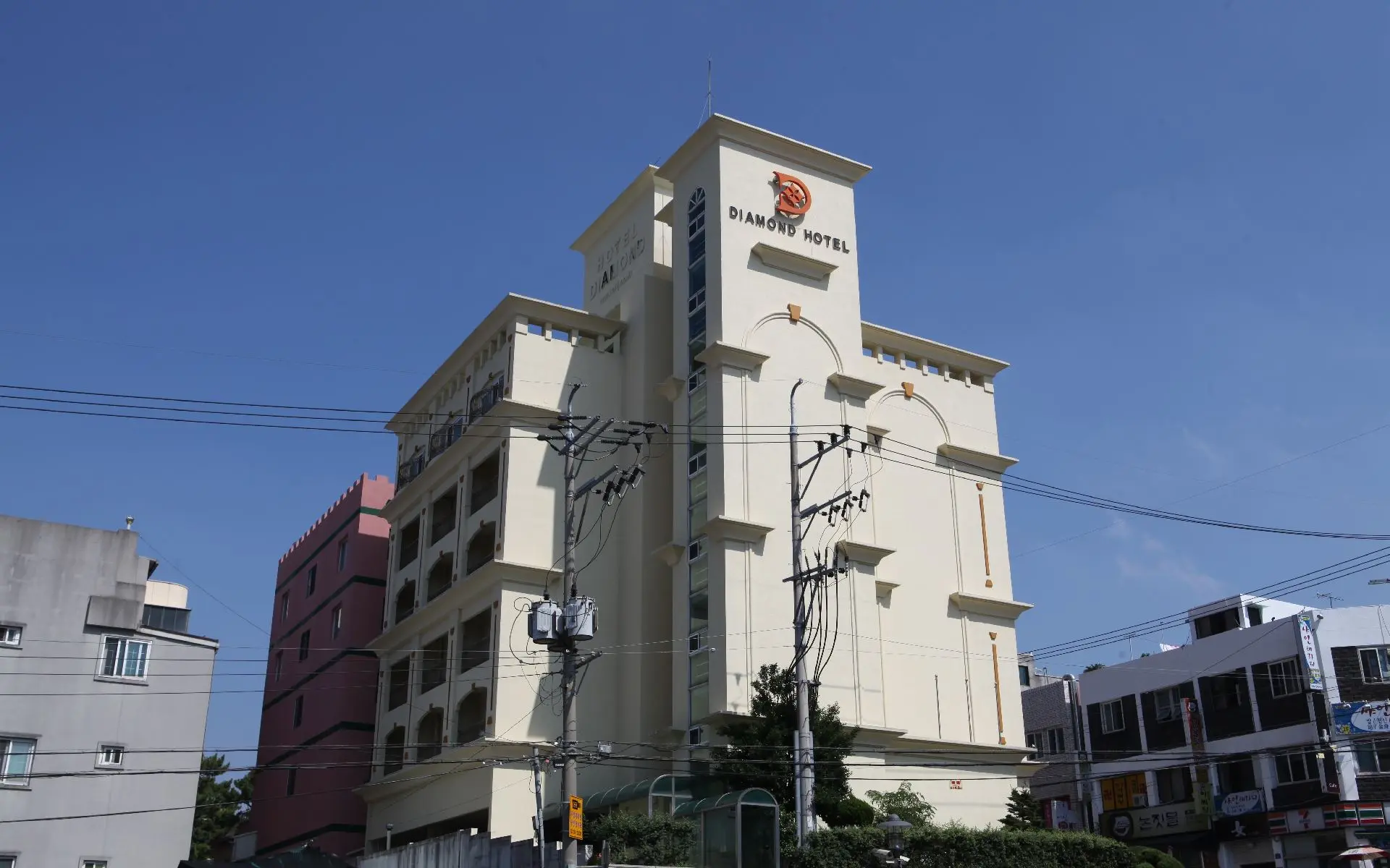Diamond Hotel Jeju exterior