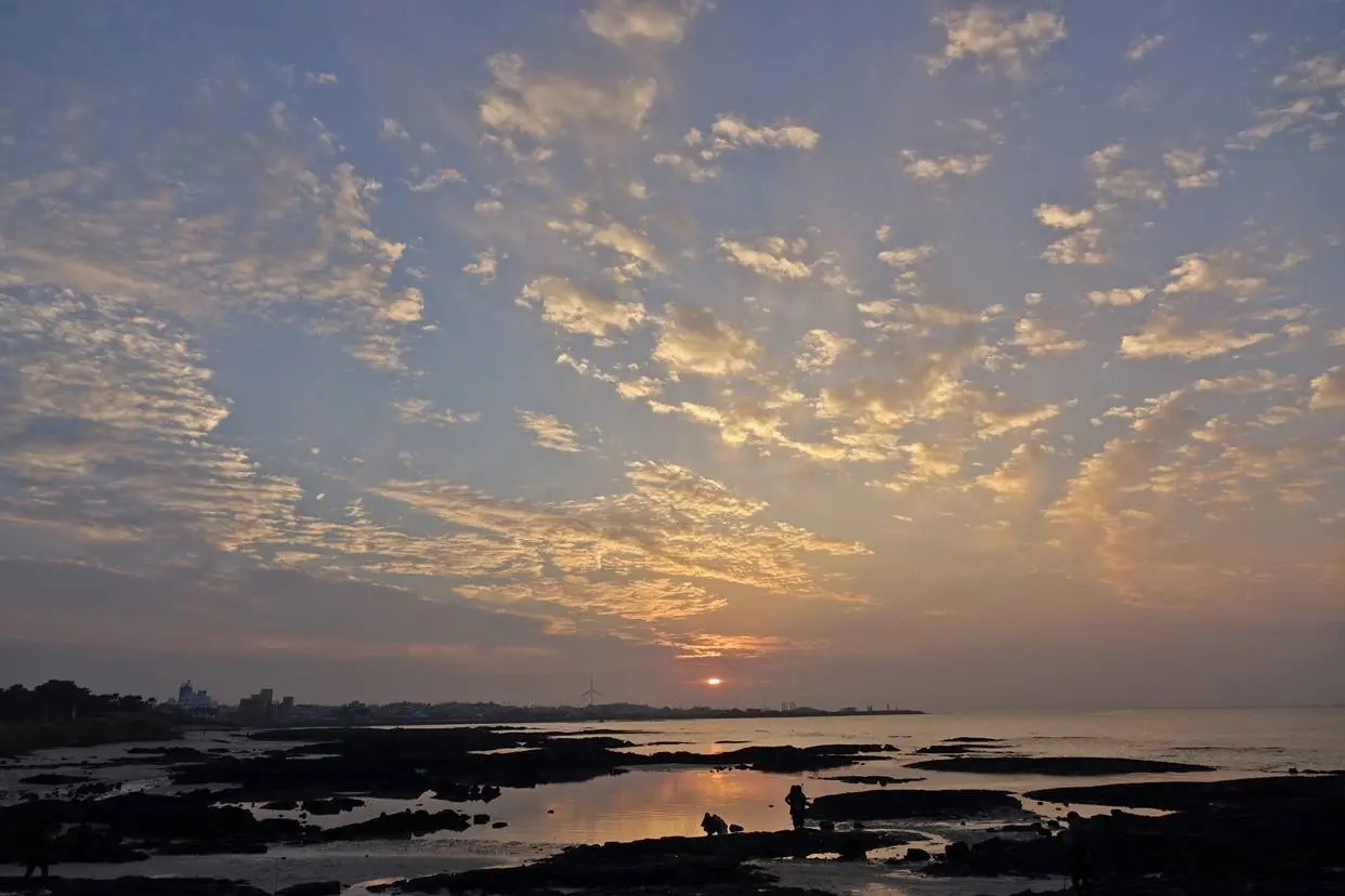 済州島・挟才海水浴場の夕景