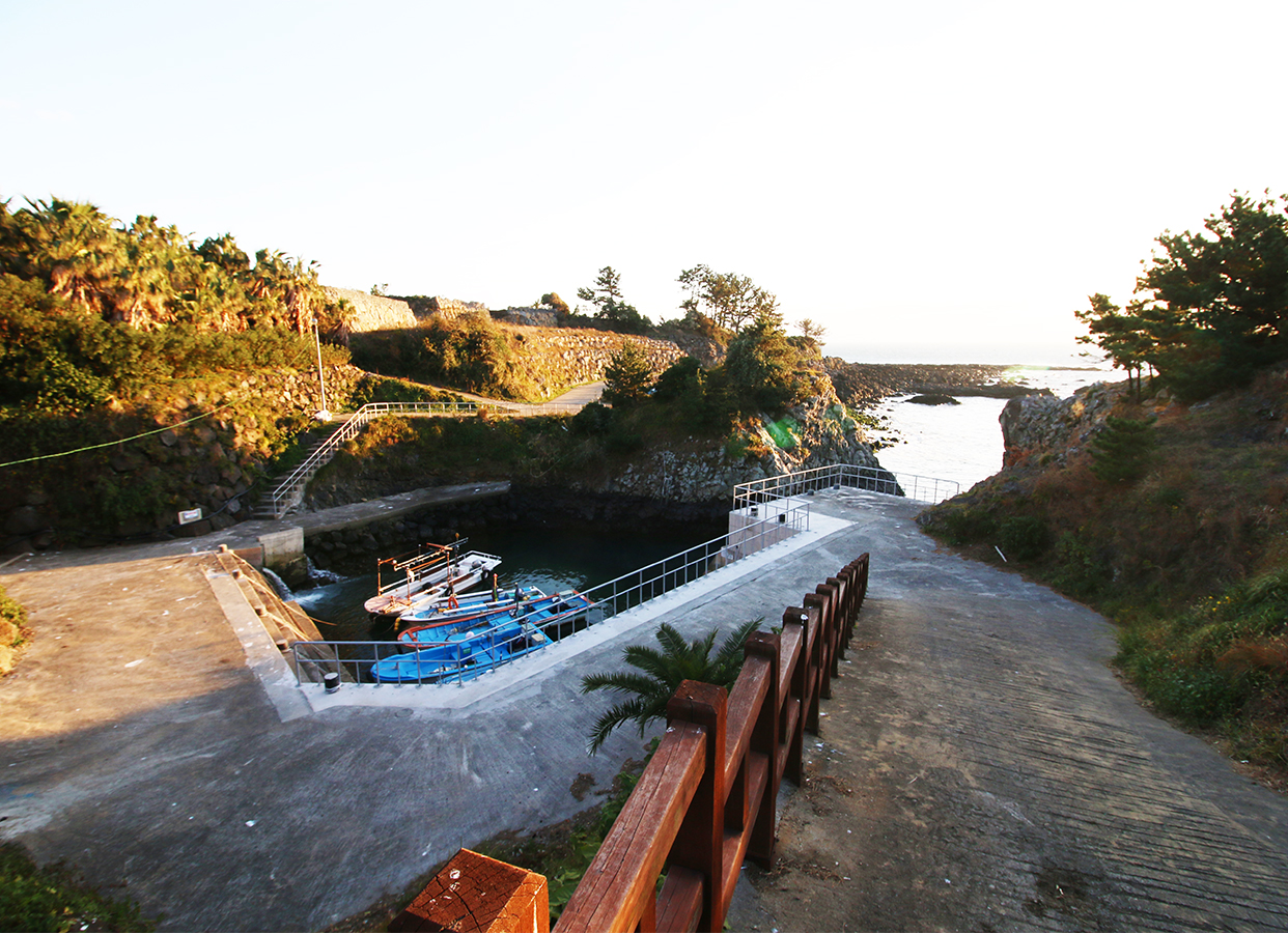 Wolpyeong Port