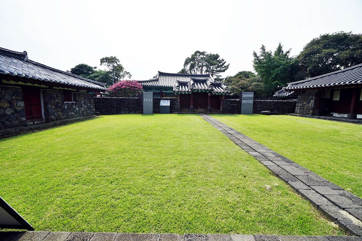 Jeongui Hyanggyo Jeju Island