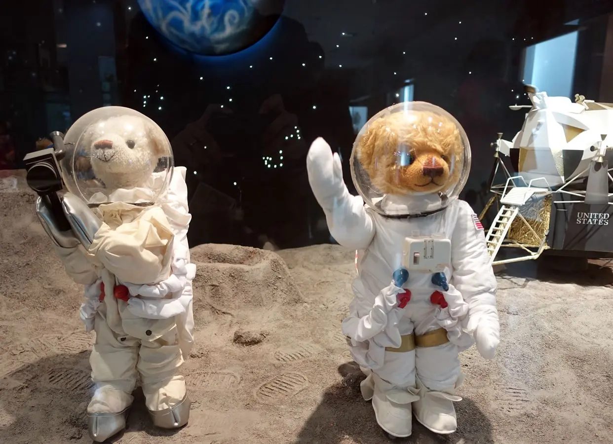 濟州 Teddy Bear Museum 太空登月主題泰迪熊真實展覽