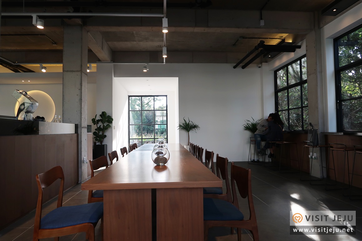 Cafe Woodnote