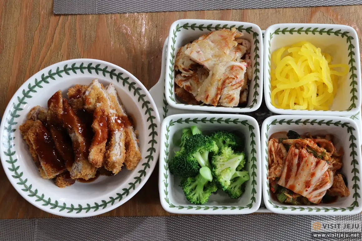Yeolgong Kitchen (열공부엌)