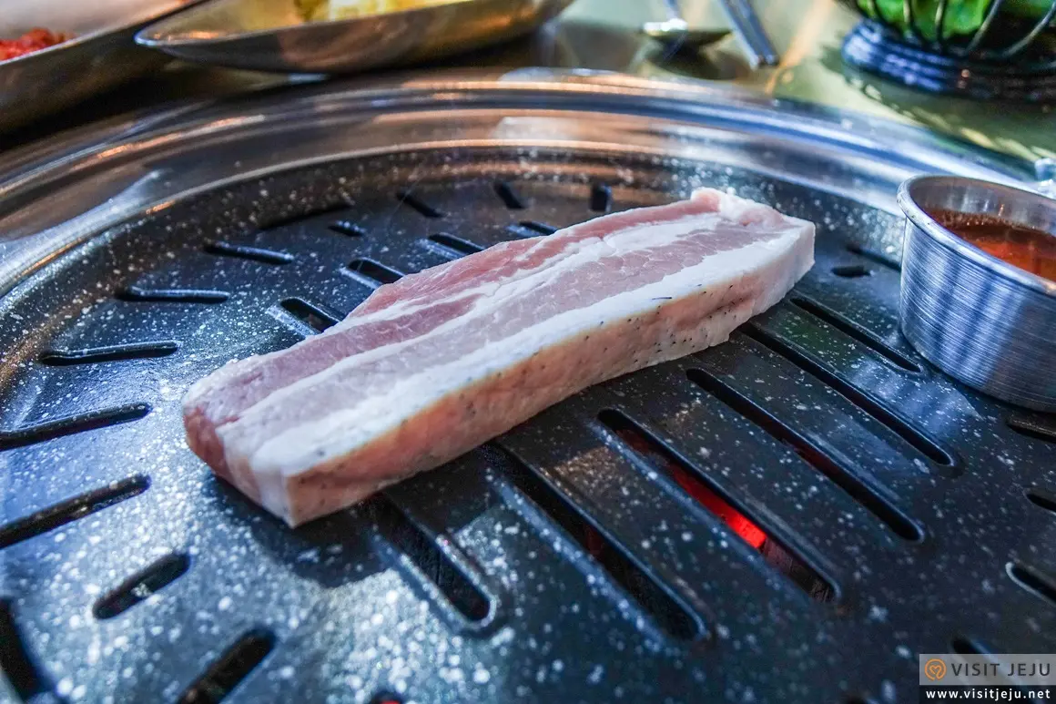 Pig That Saw the Sea (Seogwipo Branch) (바다를 본 돼지(서귀포점))