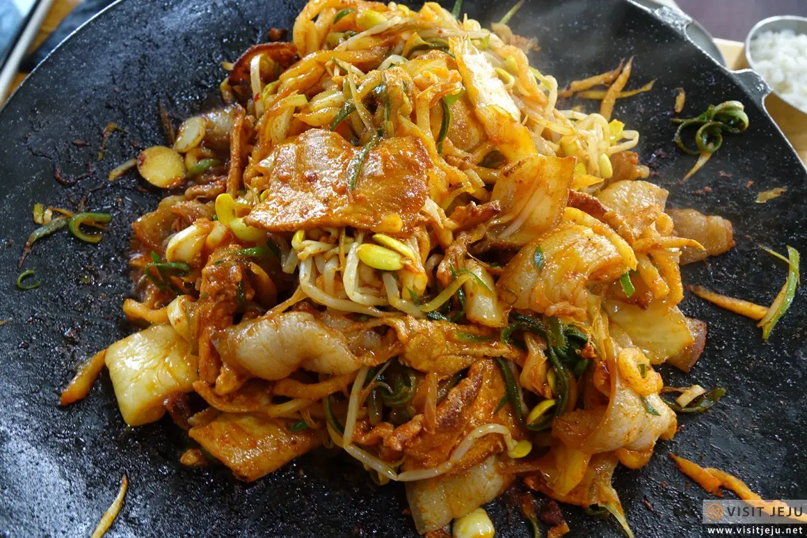Yongi Sikdang (용이식당)