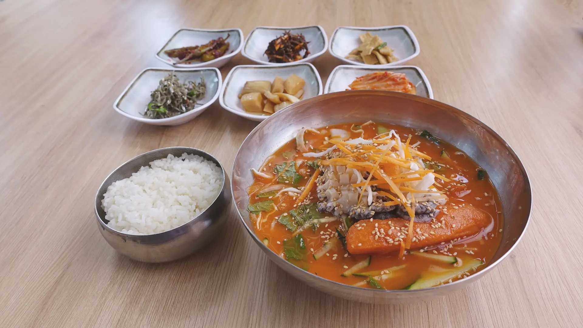 매콤새콤달콤한 시원함이 가득