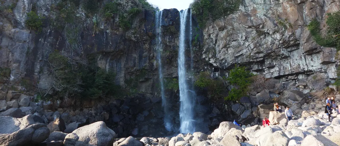 Jeongbang Falls