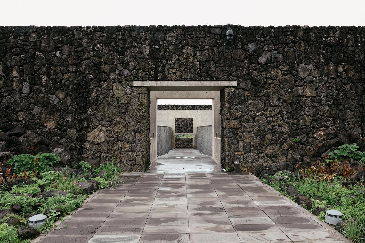 チェジュに魅了された建築家のデザインした建物5選