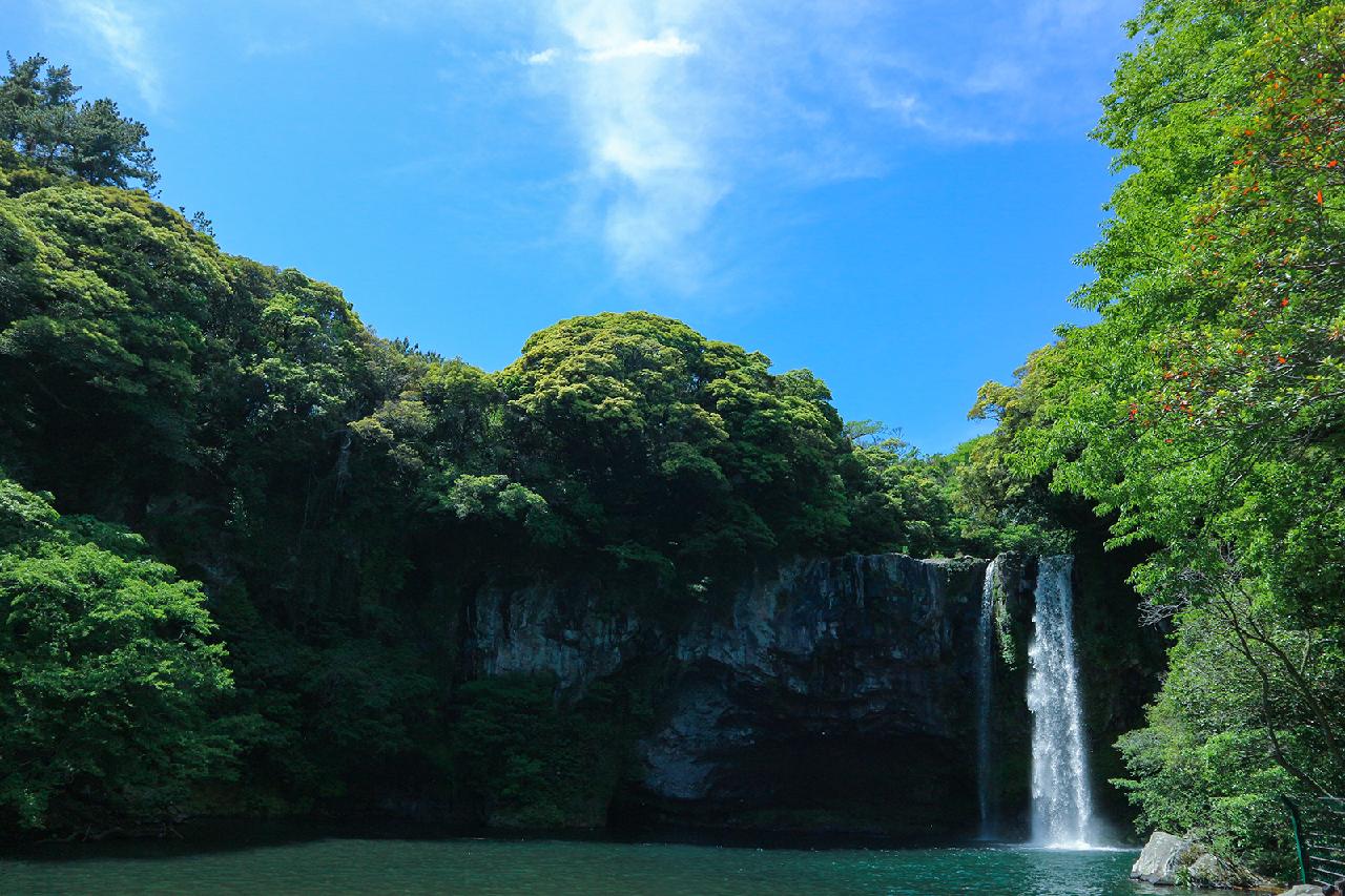 A Trip Around Five of Jeju’s Most Famous Waterfalls