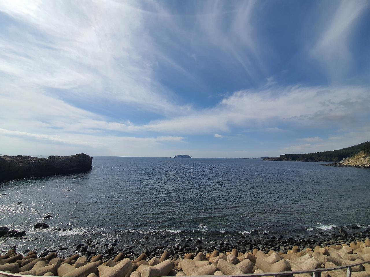 새연교에서바라본범섬