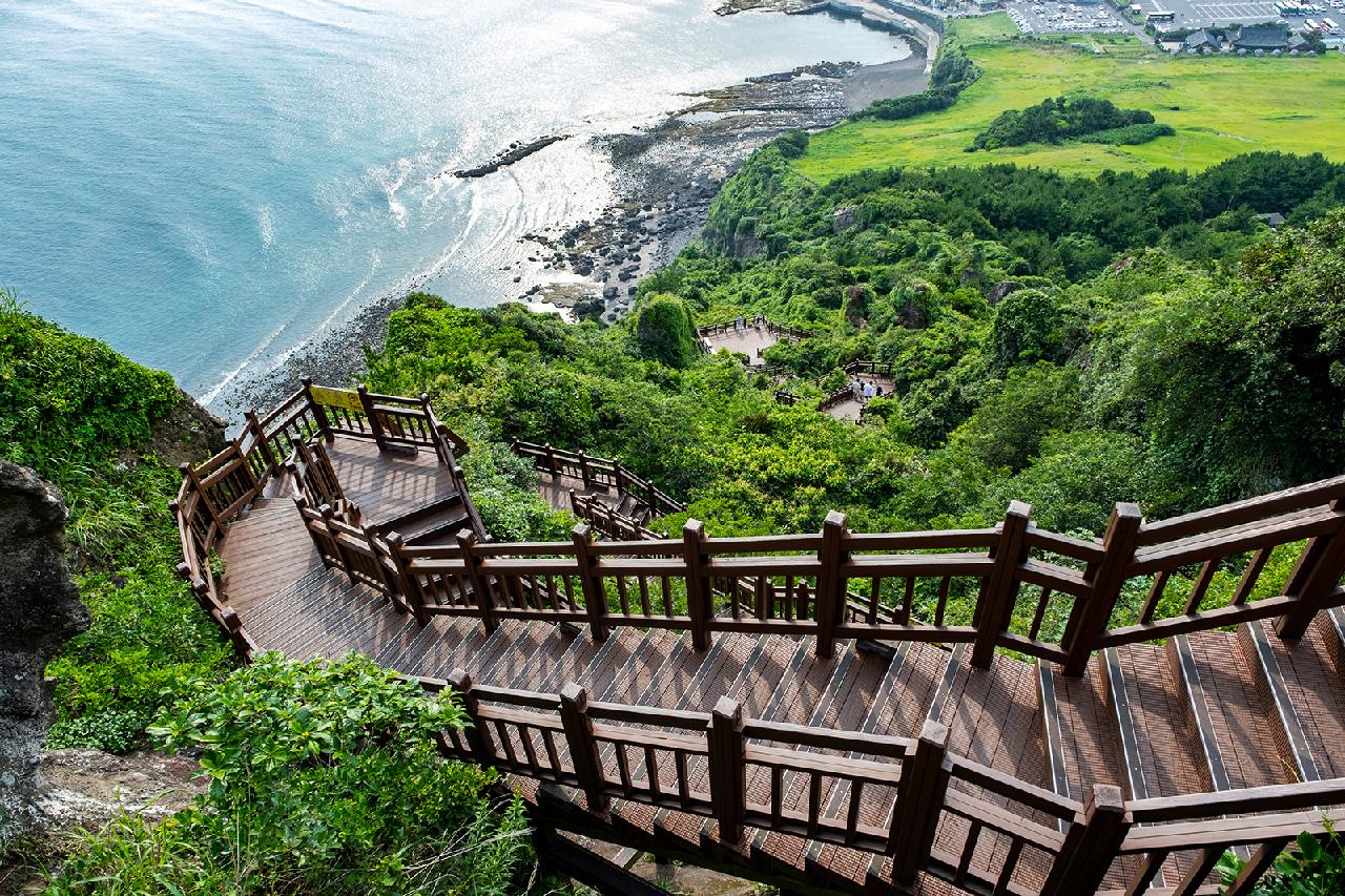 Where to Experience Jeju's UNESCO Accredited Natural Wonders
