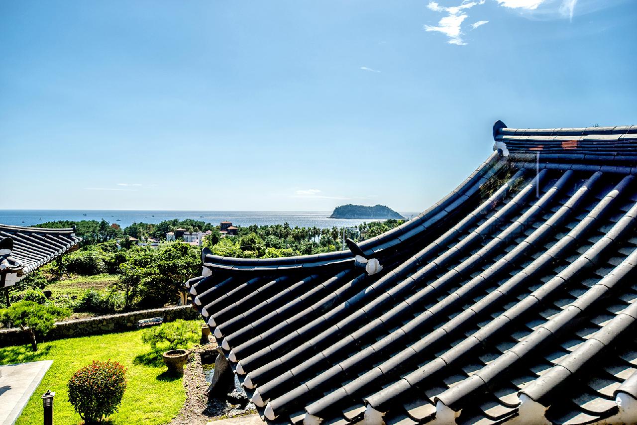 Three Hanok Hotels for an Authentic Korean-Style Stay