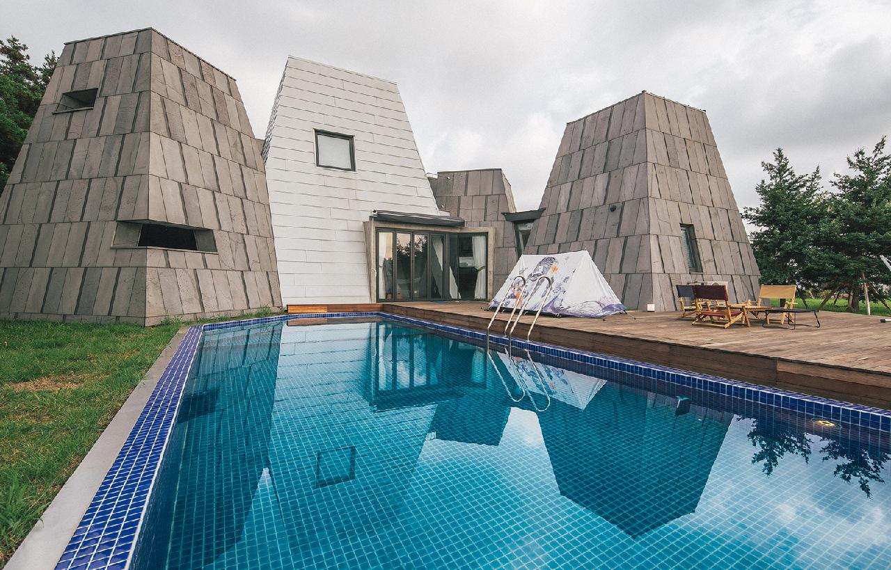 Around Follie is Trendy Accommodation to Connect with Jeju 