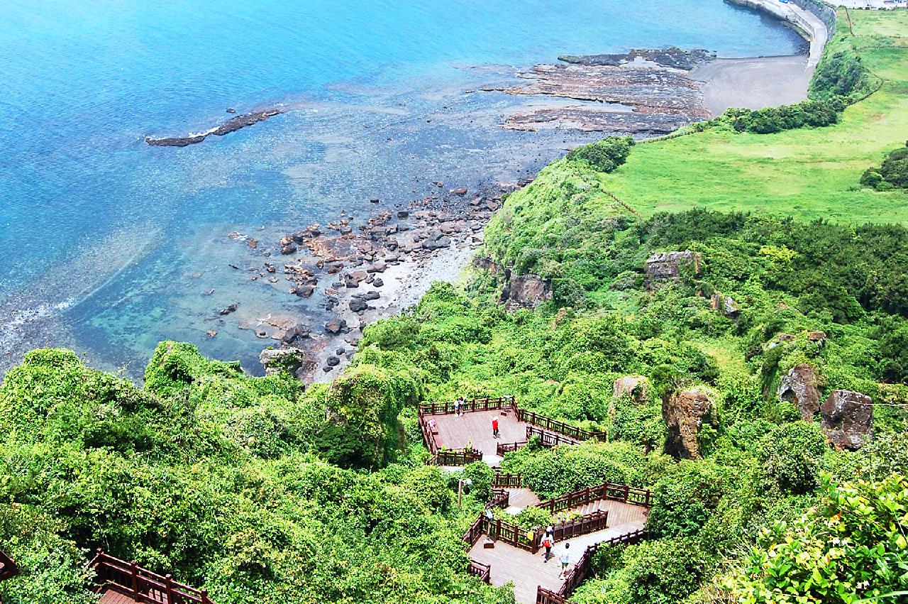 Six Sites for an Unforgettable Journey on Jeju’s East Coast