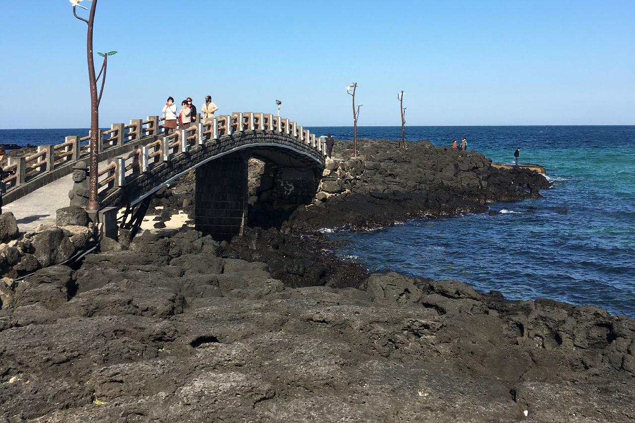 함덕해수욕장 구름다리