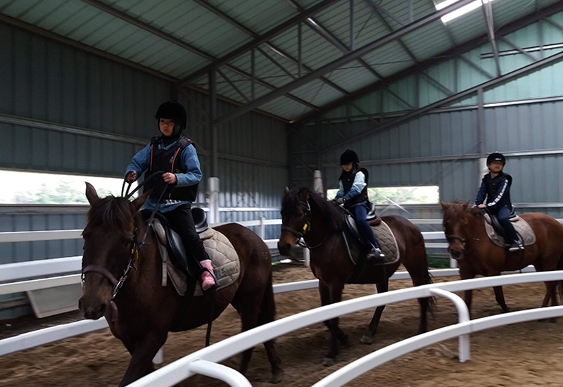 Horseback Riding in Uigwi-ri