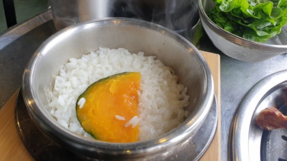 바다를본돼지(판포점)
