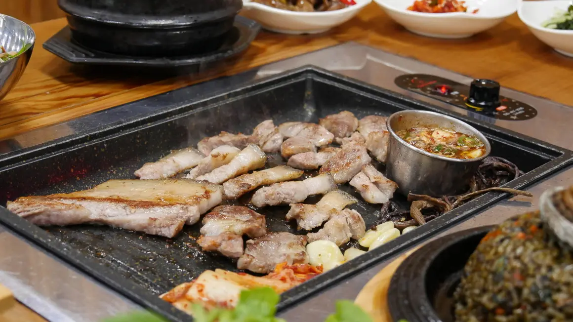 Stone House Restaurant (돌집식당)