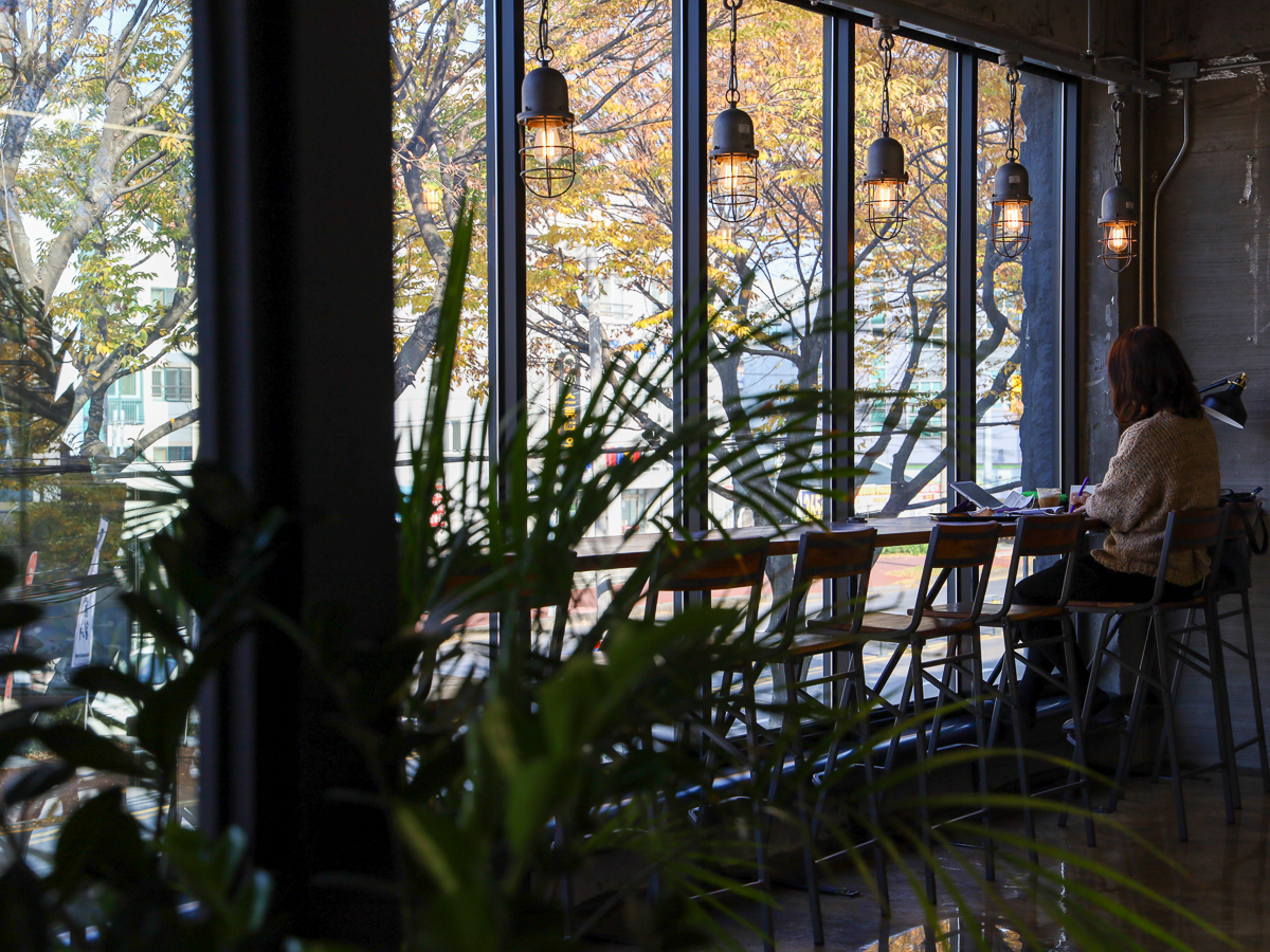 델문도로스터스 내부전경