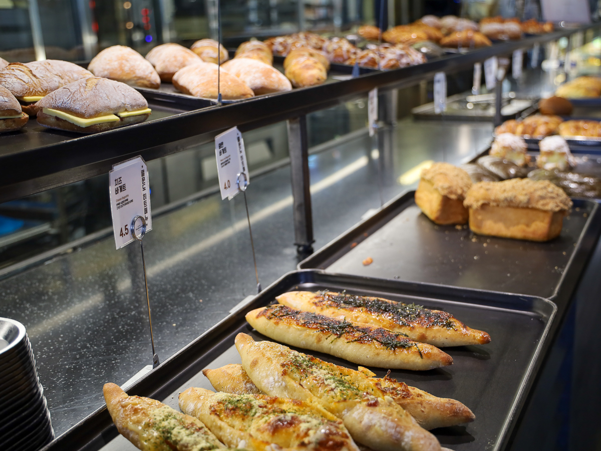 델문도로스터스 음식2