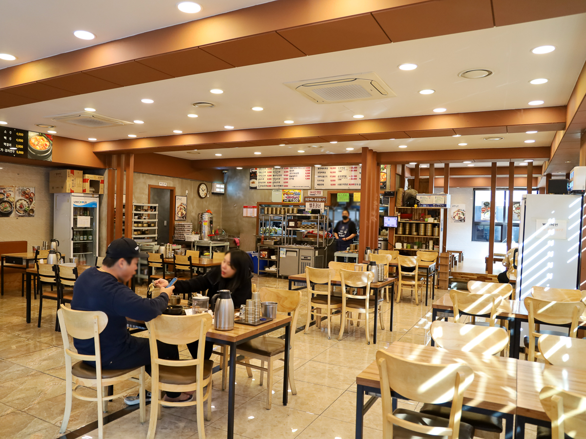 일품순두부삼화점 내부전경