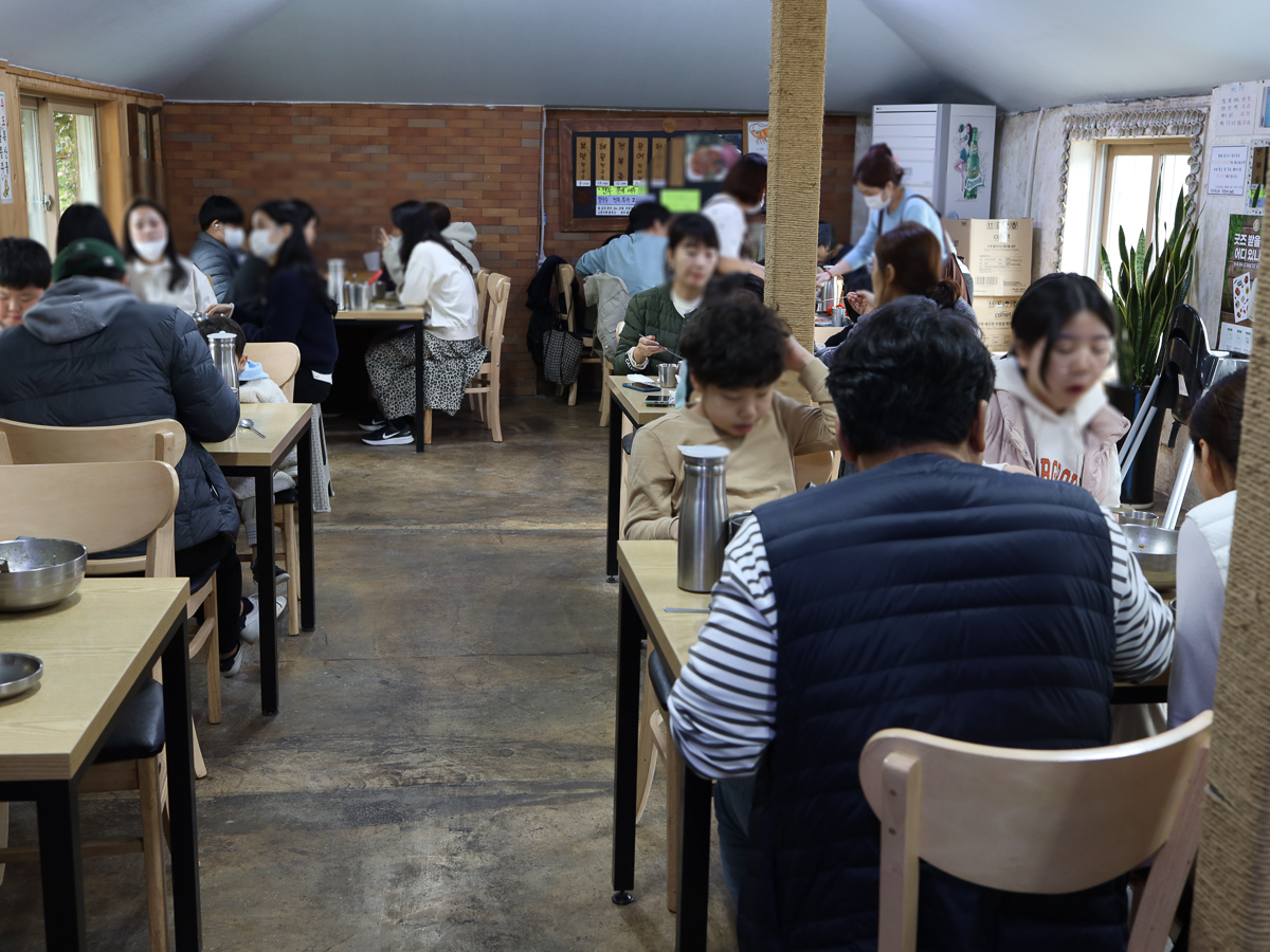 협재칼국수 내부전경