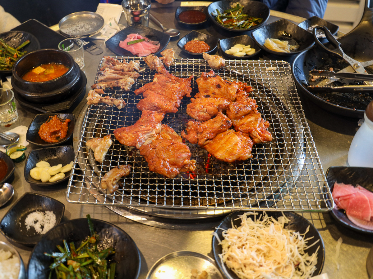 서서방 숯불닭갈비 음식