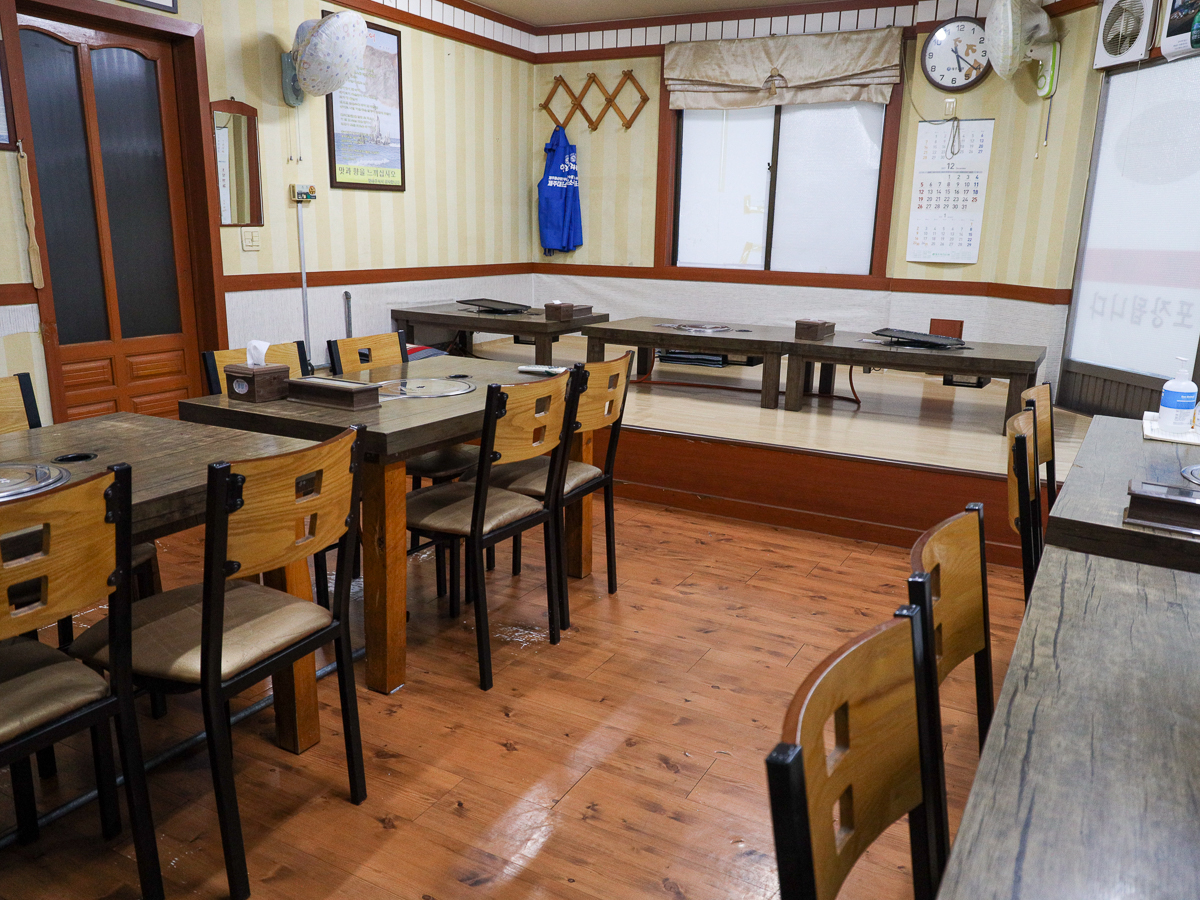 부촌홍어 내부전경