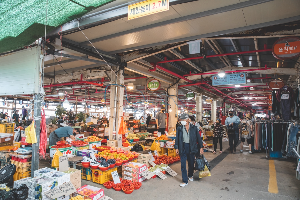 SHOPPING IN JEJU