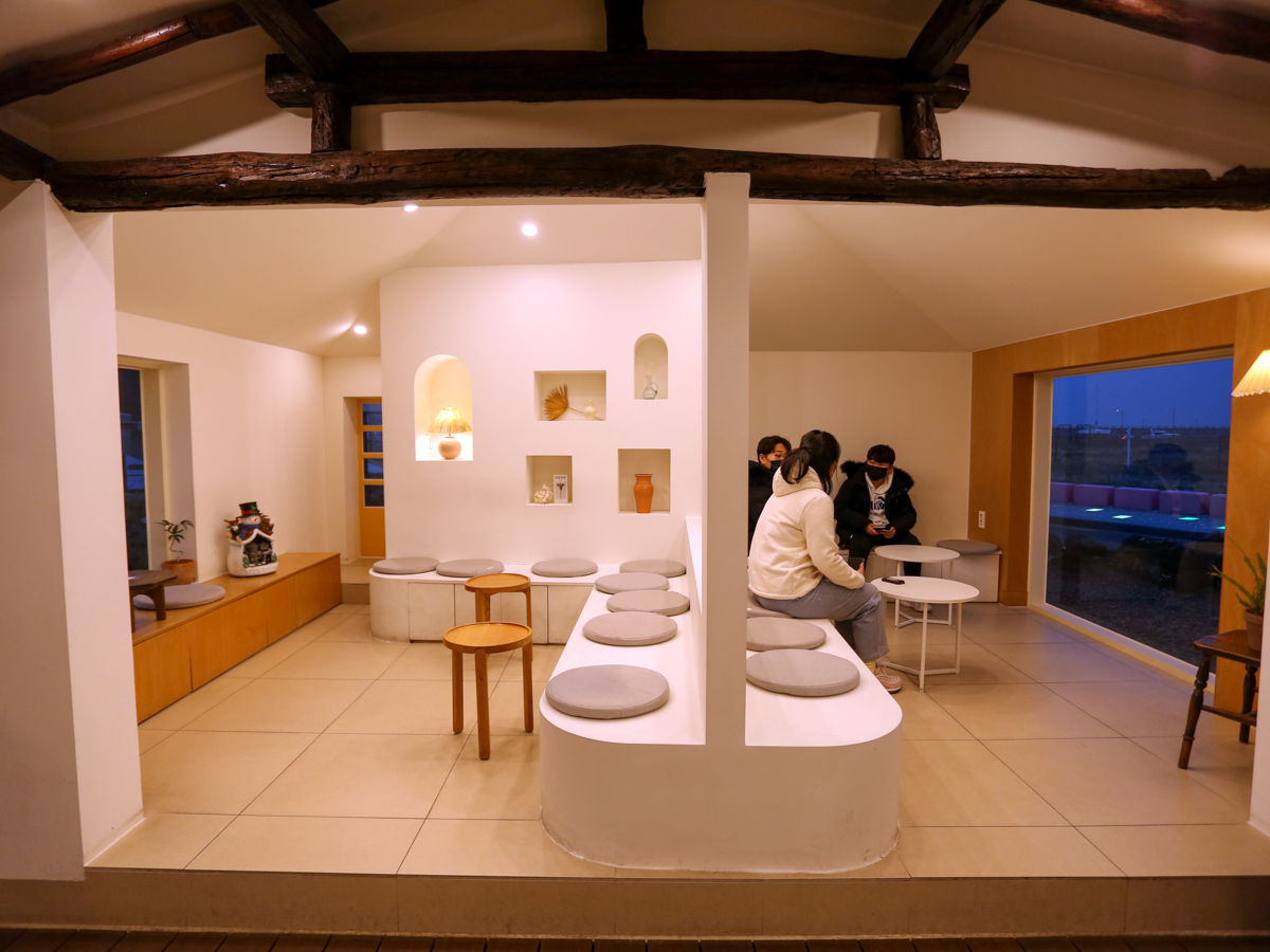 인그리드 내부전경