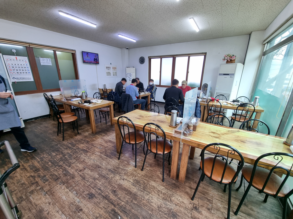 안전식당 내부전경