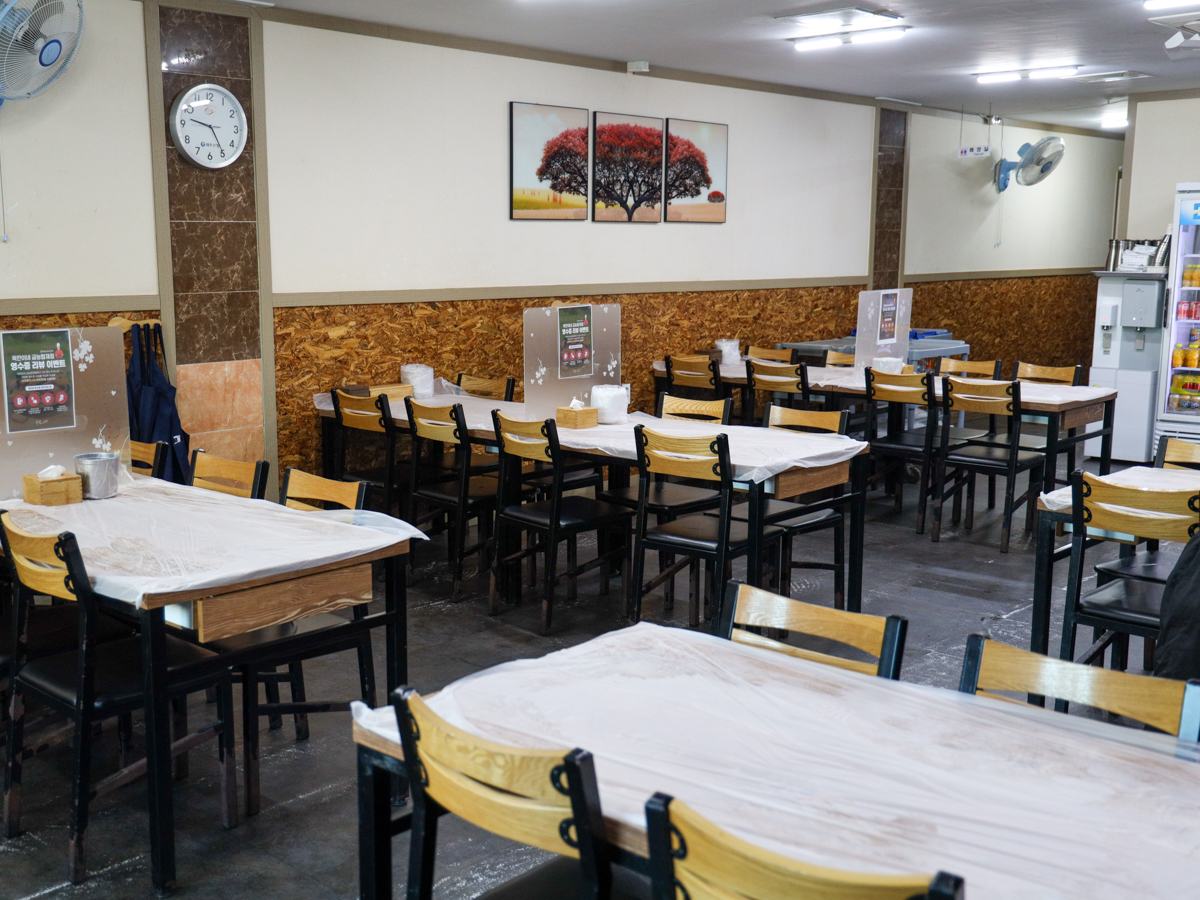 옥만이네 내부2