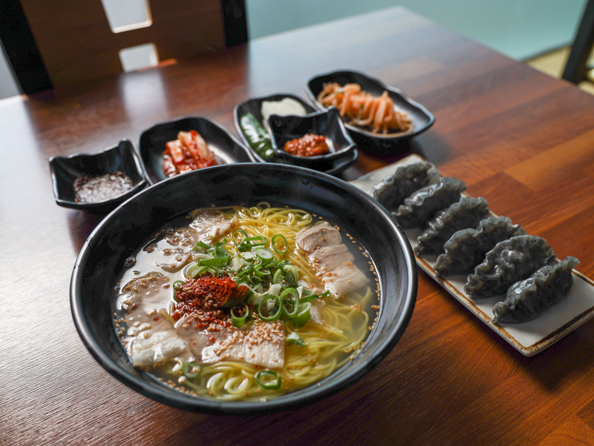 솔동산고기국수 음식