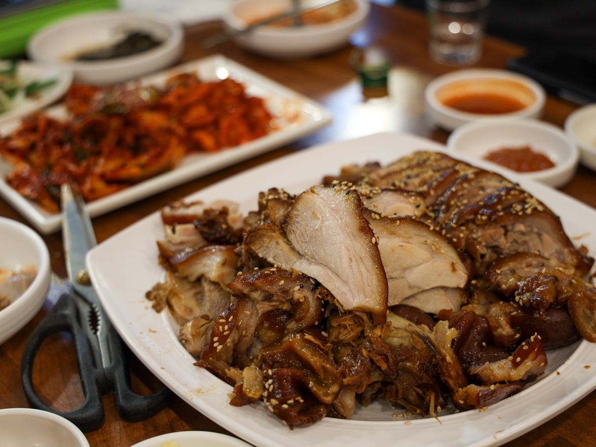 바로족발보쌈 본점 음식