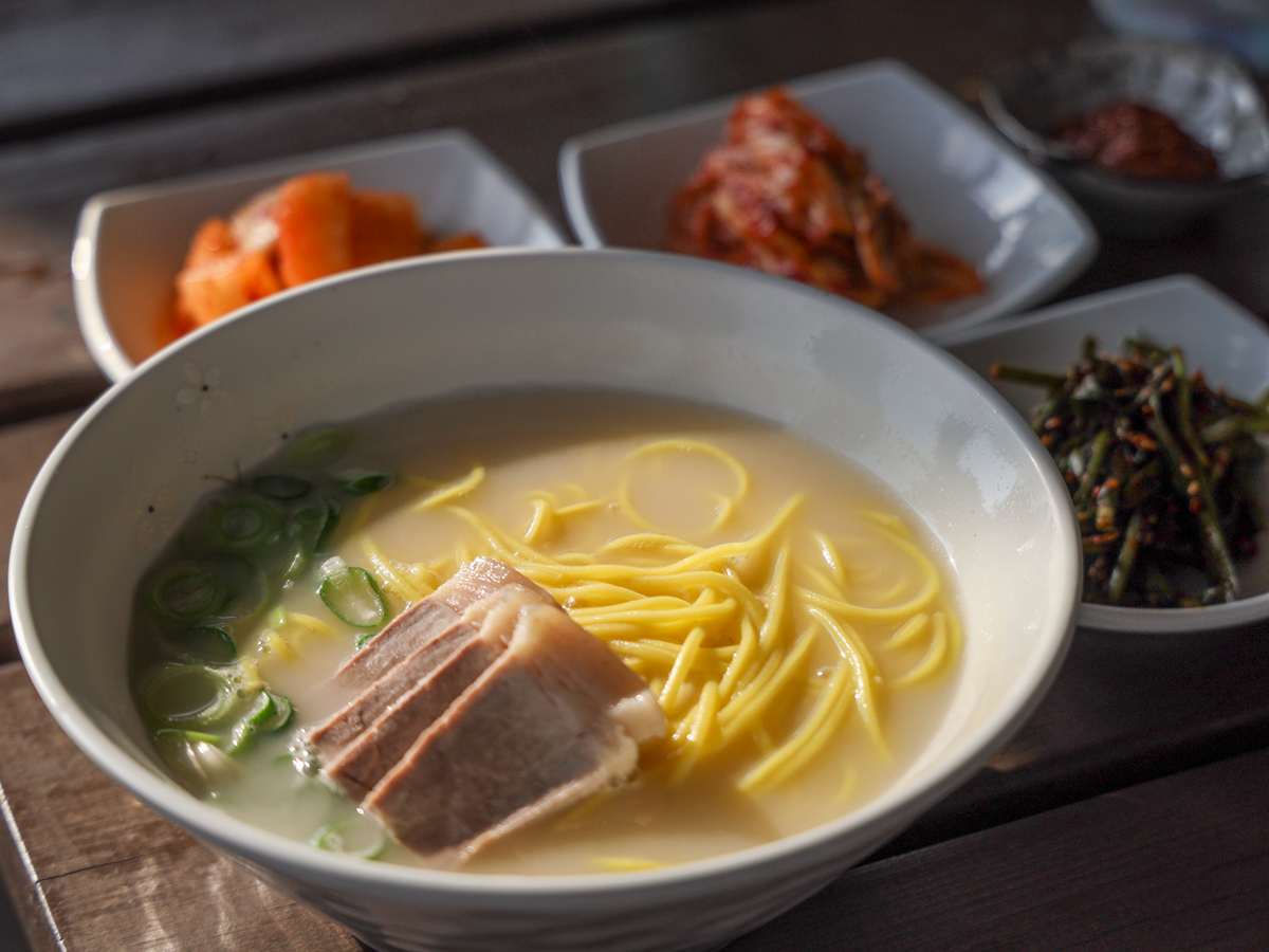 앙끄레국수 음식