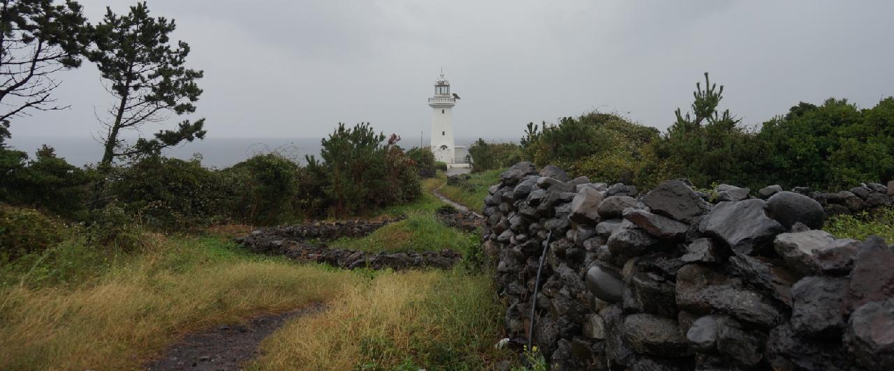 늘 자기 자리에 든든히 서있는 친구같은 <내 마음의 등대>