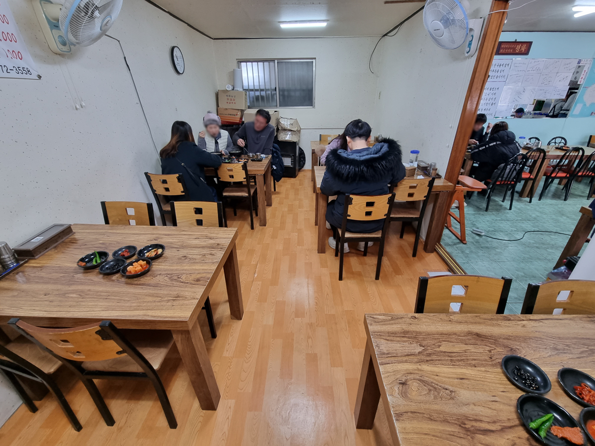 채훈이네해장국 내부2