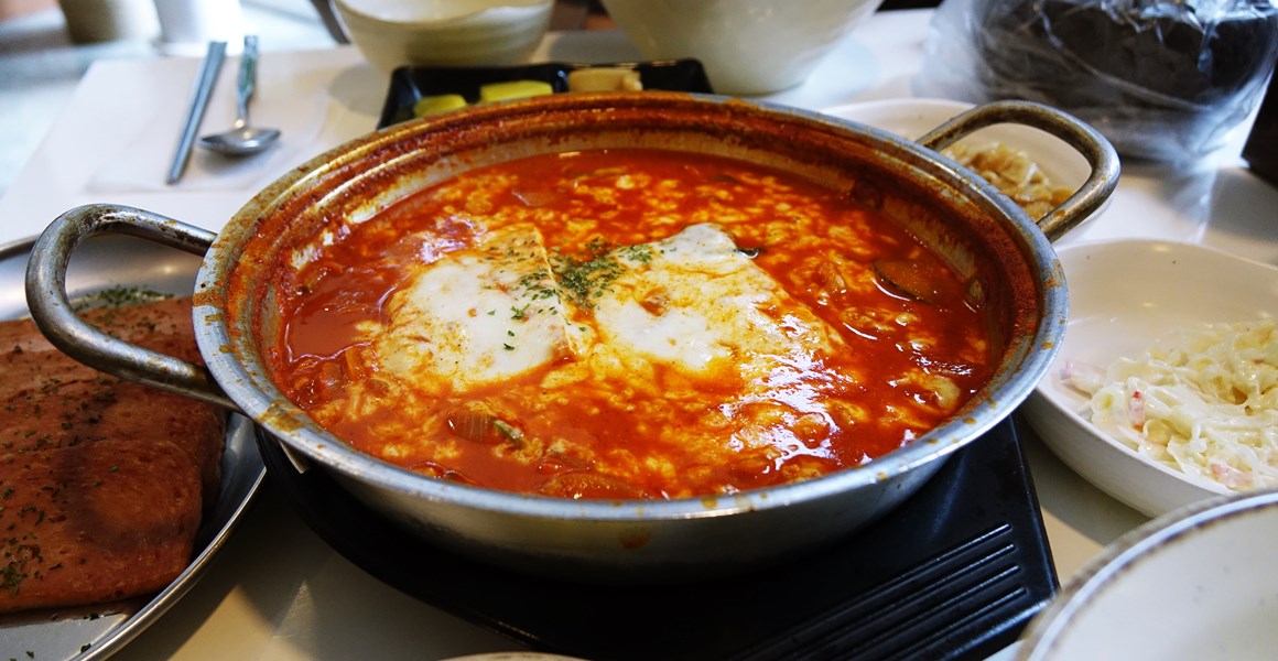 쌀쌀한 계절, 국물이 당긴다! <제주시 속풀이 국물 맛집>