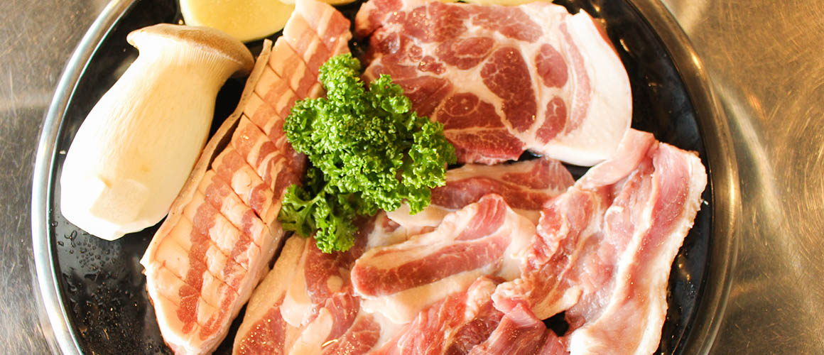 웃뜨르우리돼지