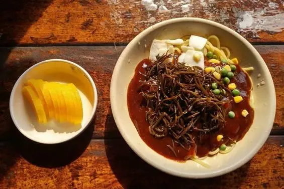 Seobadang Sashimi Restaurant (서바당횟집)