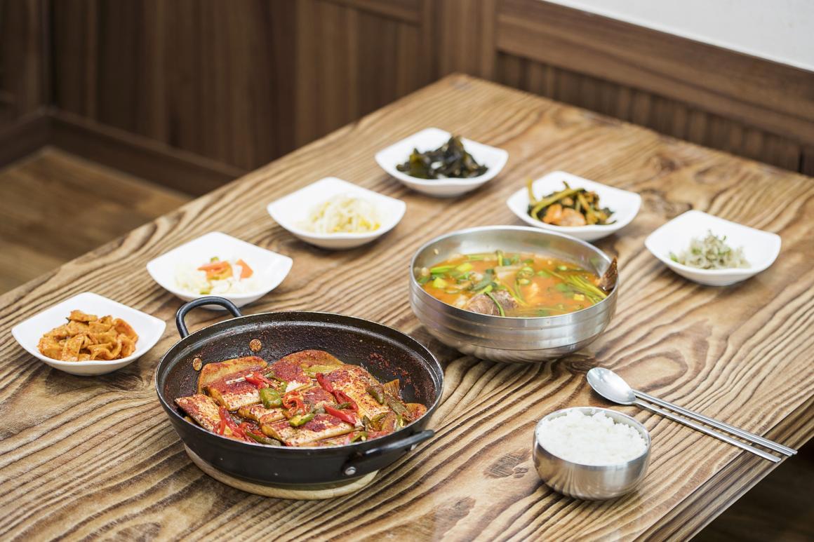 덕승식당(신관)