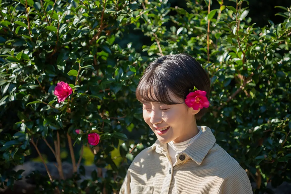 봄에도 즐기는 동백