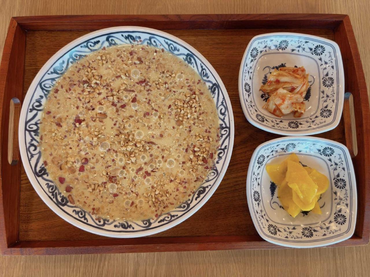 돌담땅콩국수