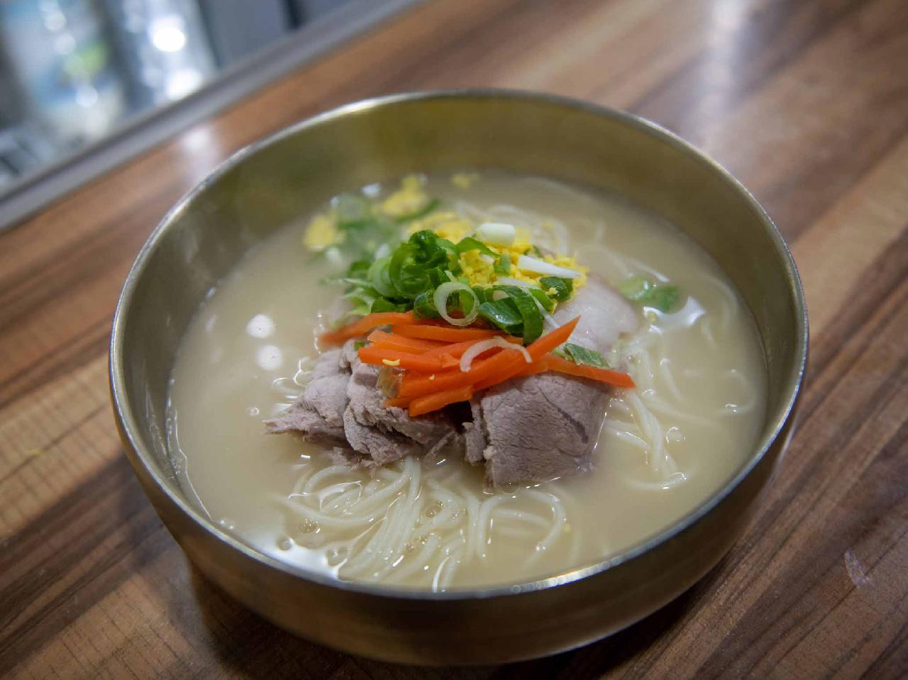 먹돌