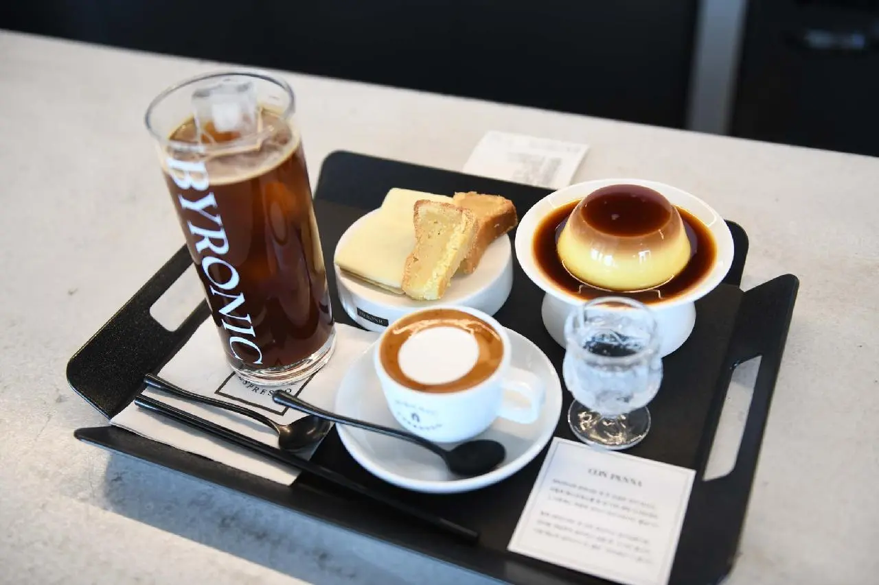 Byronic Espresso Bar Jeju Branch (바이러닉 에스프레소바 제주점)
